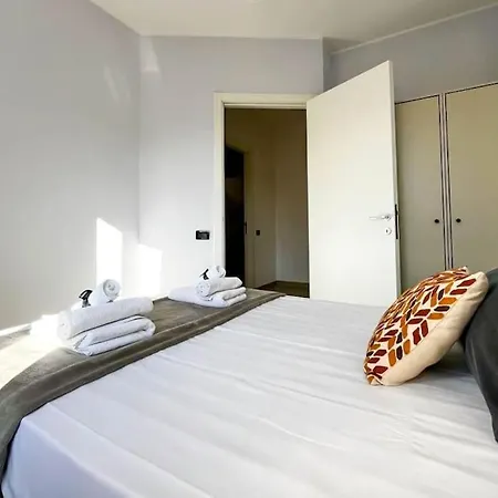 Vicino Al Centro Wifi, Netflix E Balconi By We Host アパート