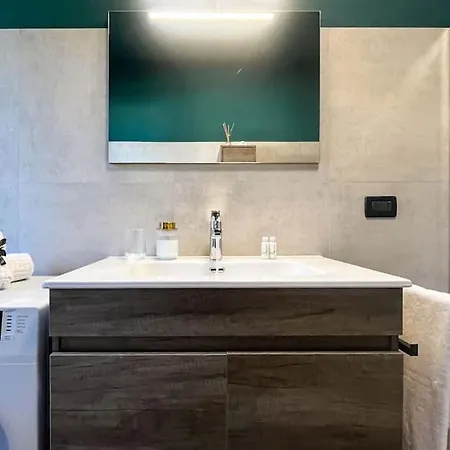 Vicino Al Centro Wifi, Netflix E Balconi By We Host Porto SantʼElpidio